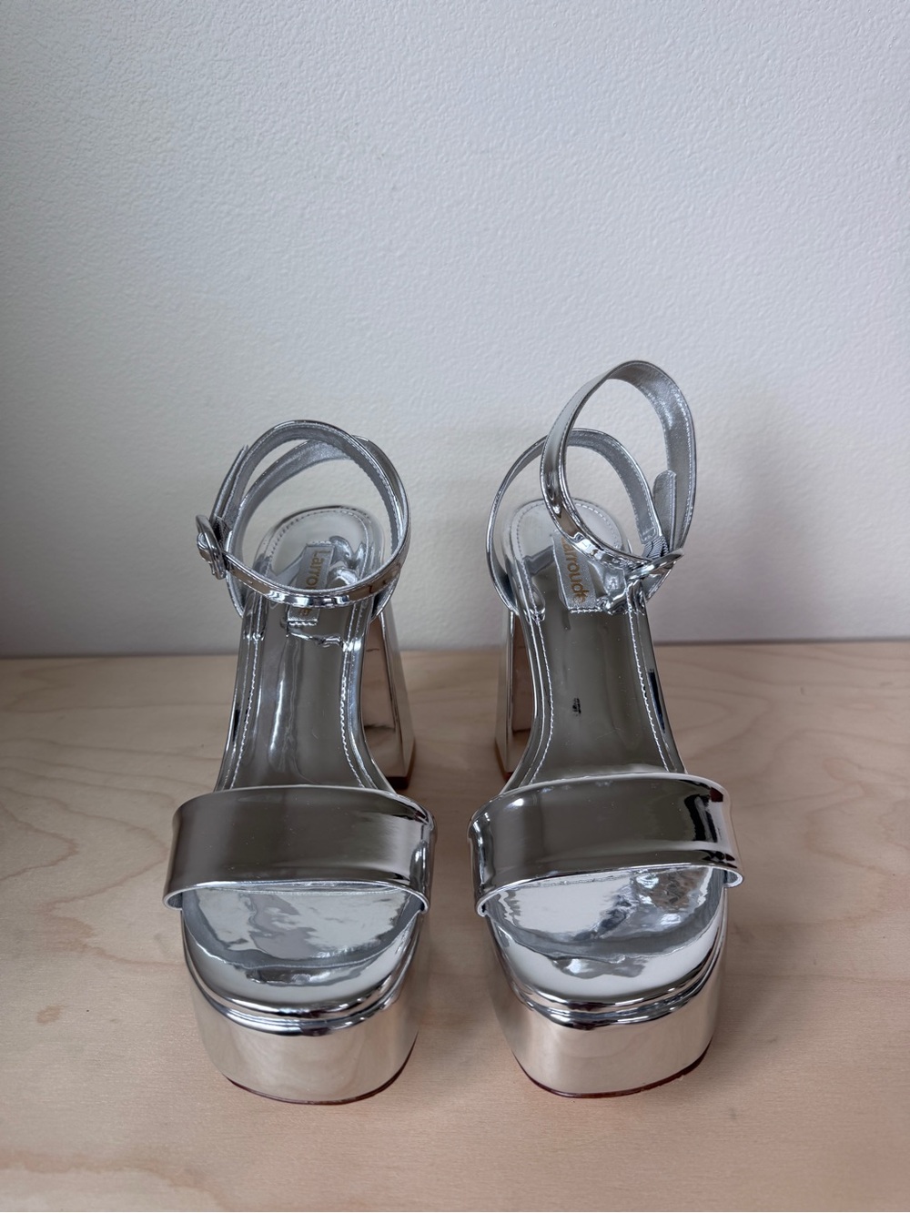 Dolly Sandal In Silver Specchio | Larroude